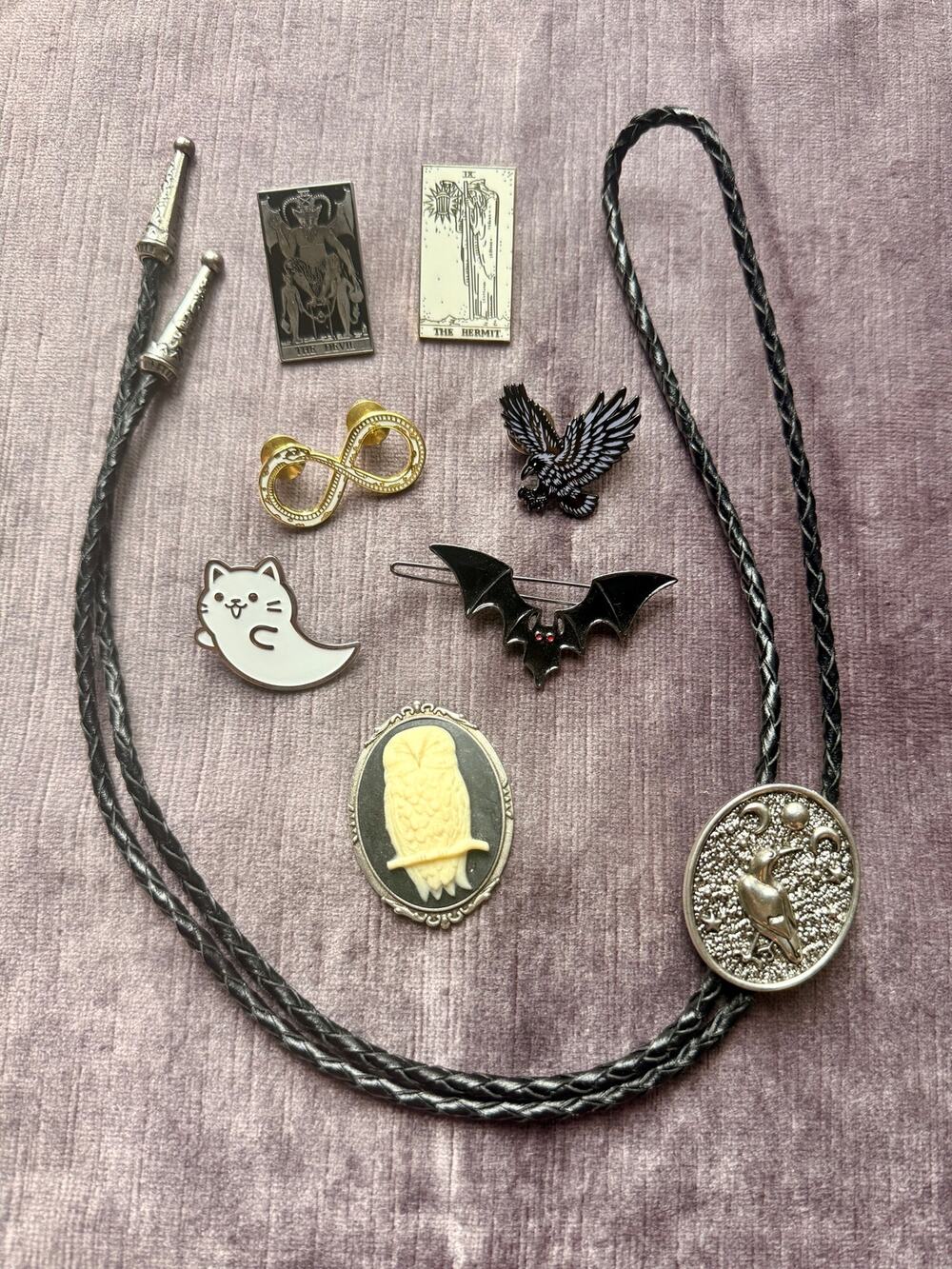 Witch Accessory Lot! Bundle of Crow Bolo Tie, Bat Hairclip, & Pins